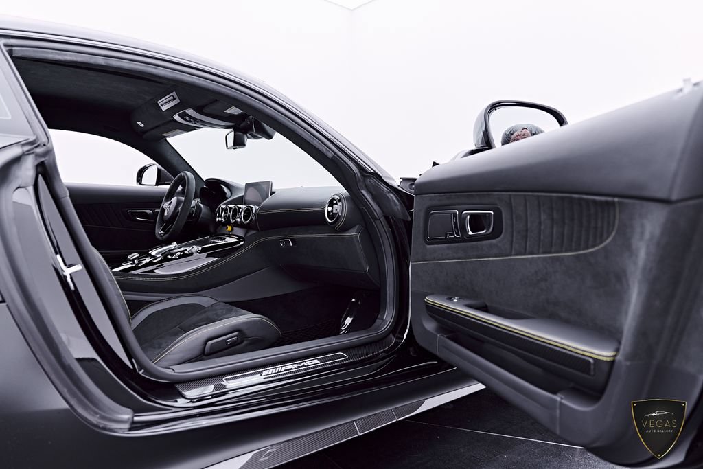 Used 2018 Mercedes-Benz AMG GT R image 40