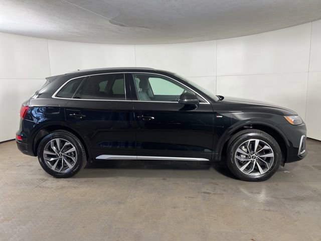 Used 2023 Audi Q5 2.0T Premium Plus w/ Premium Plus Package image 8