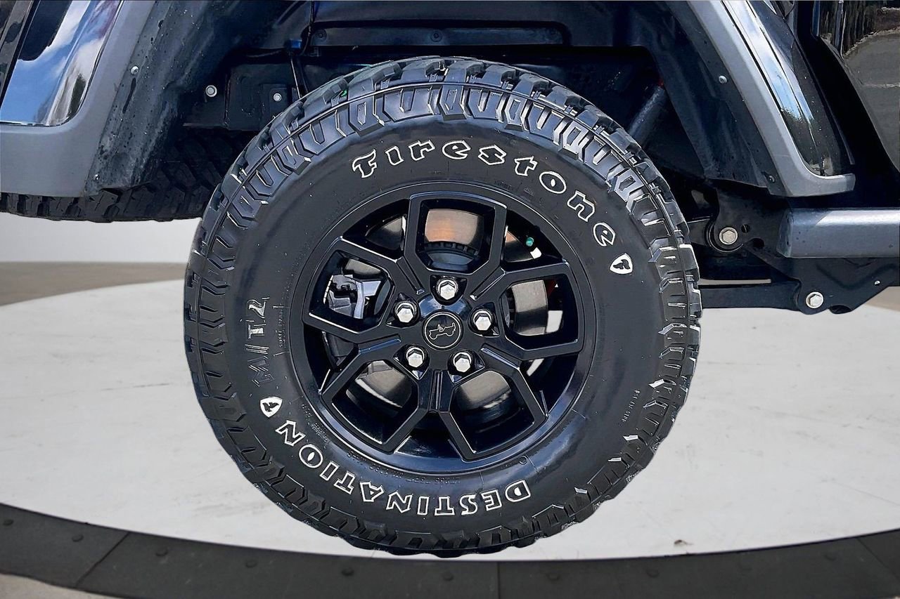 Certified 2024 Jeep Gladiator Mojave AWD/4WD image 34