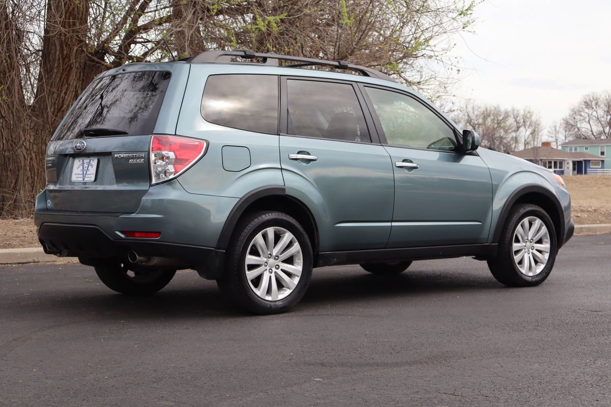 Used 2011 Subaru Forester 2.5X Limited w/ Utility Pkg image 5