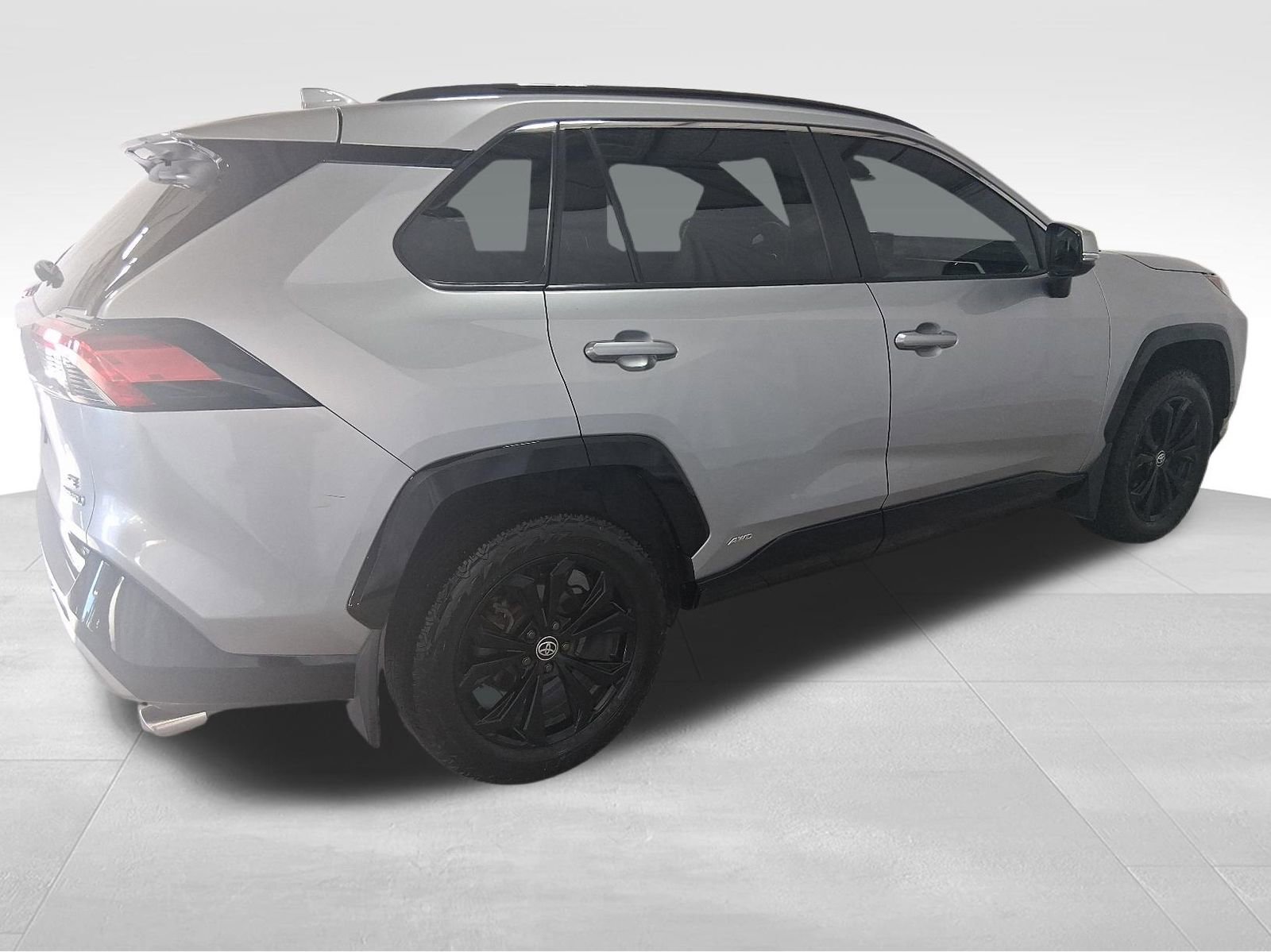 Used 2022 Toyota RAV4 SE AWD/4WD image 5