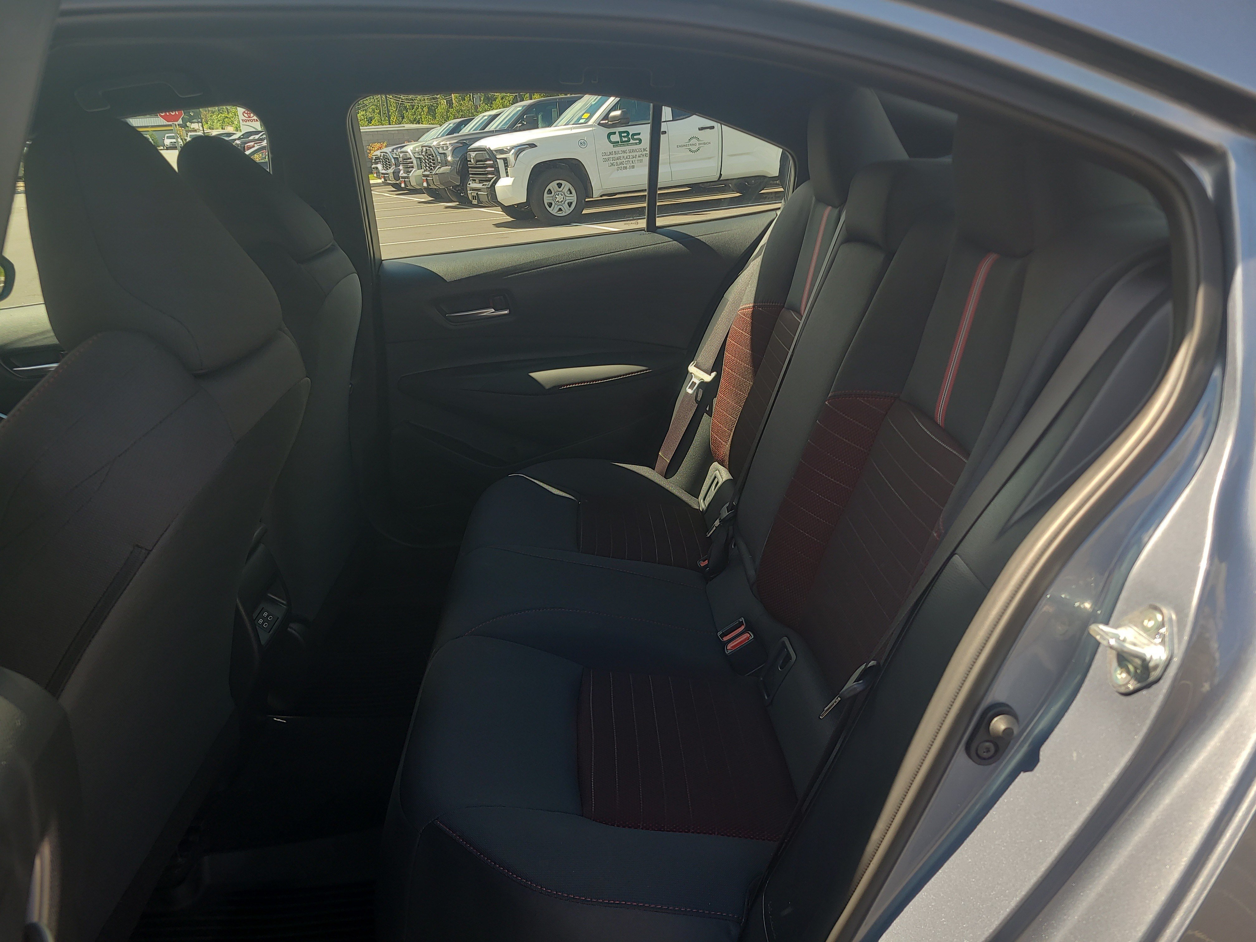 Certified 2025 Toyota Corolla SE FWD image 27