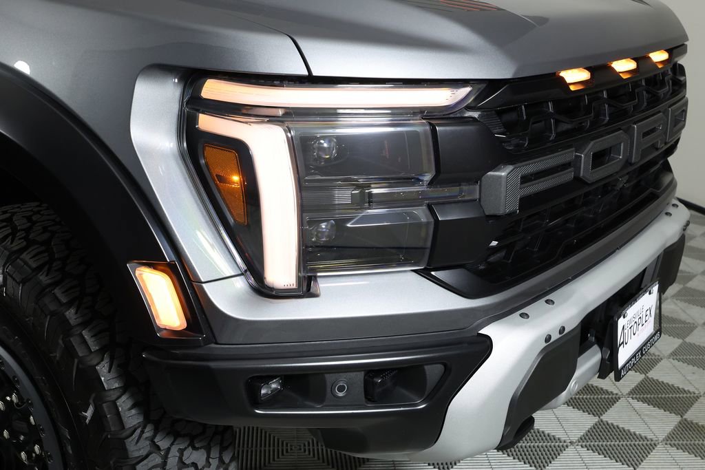 Used 2025 Ford F150 Raptor AWD/4WD image 47