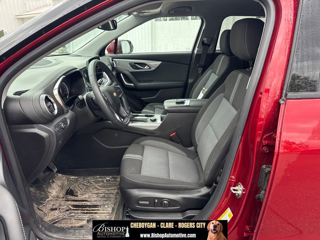 Used 2025 Chevrolet Blazer LT w/ Convenience Package AWD/4WD image 6