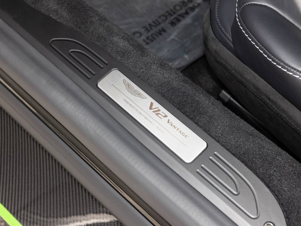 Used 2023 Aston Martin V12 Vantage RWD image 27
