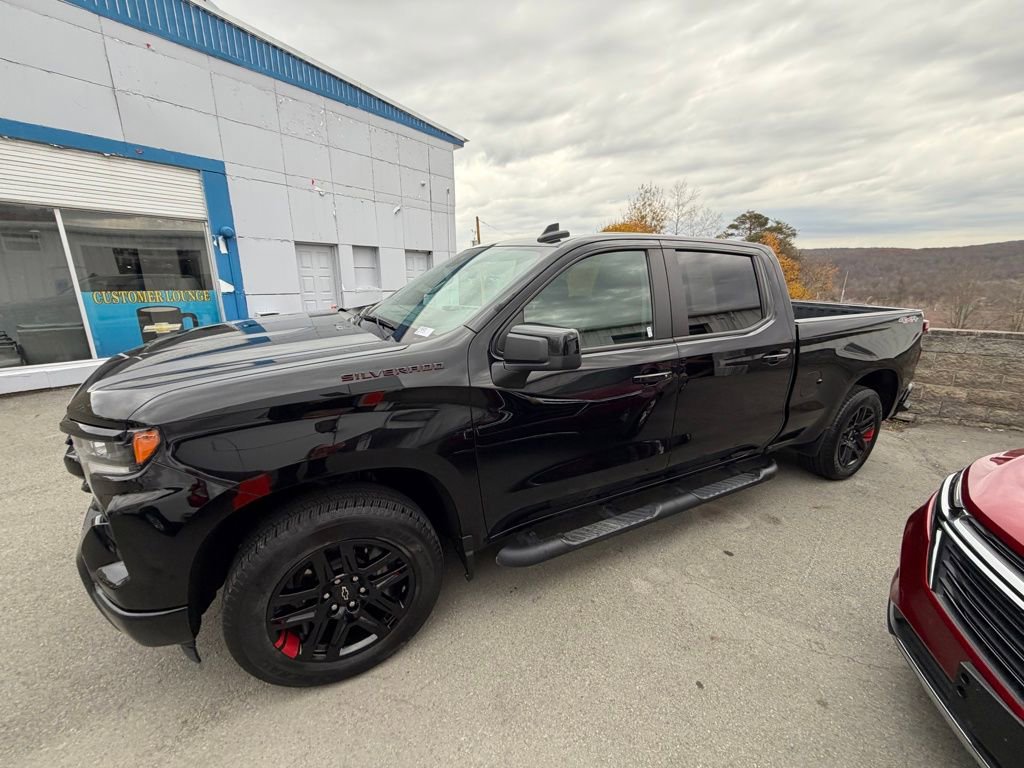 Used 2023 Chevrolet Silverado 1500 RST w/ Redline Edition image 3