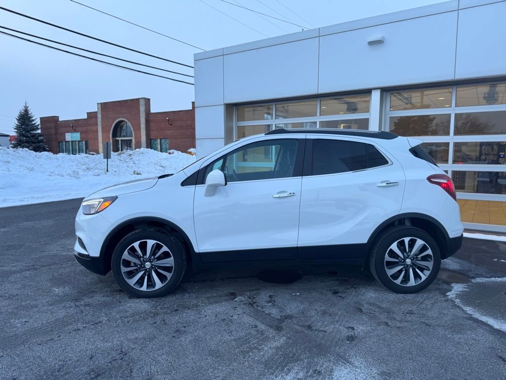 Used 2022 Buick Encore Preferred w/ Safety Package image 2