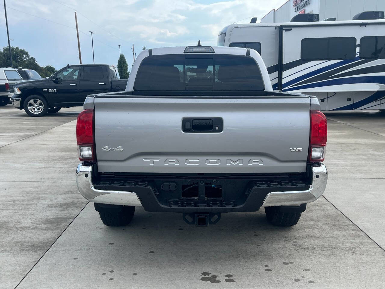 Used 2019 Toyota Tacoma SR5 image 4