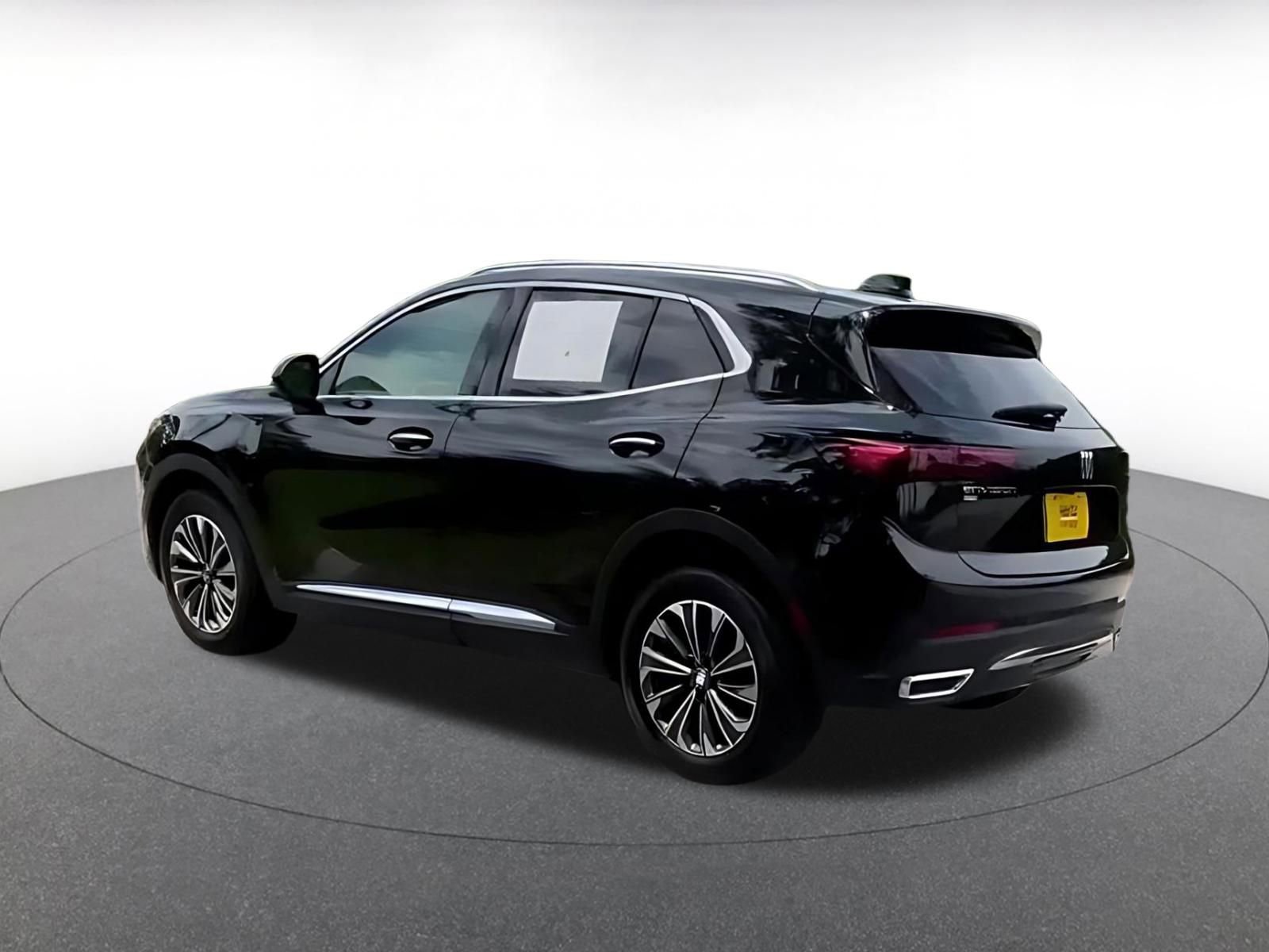 Used 2024 Buick Envision Preferred AWD/4WD image 10