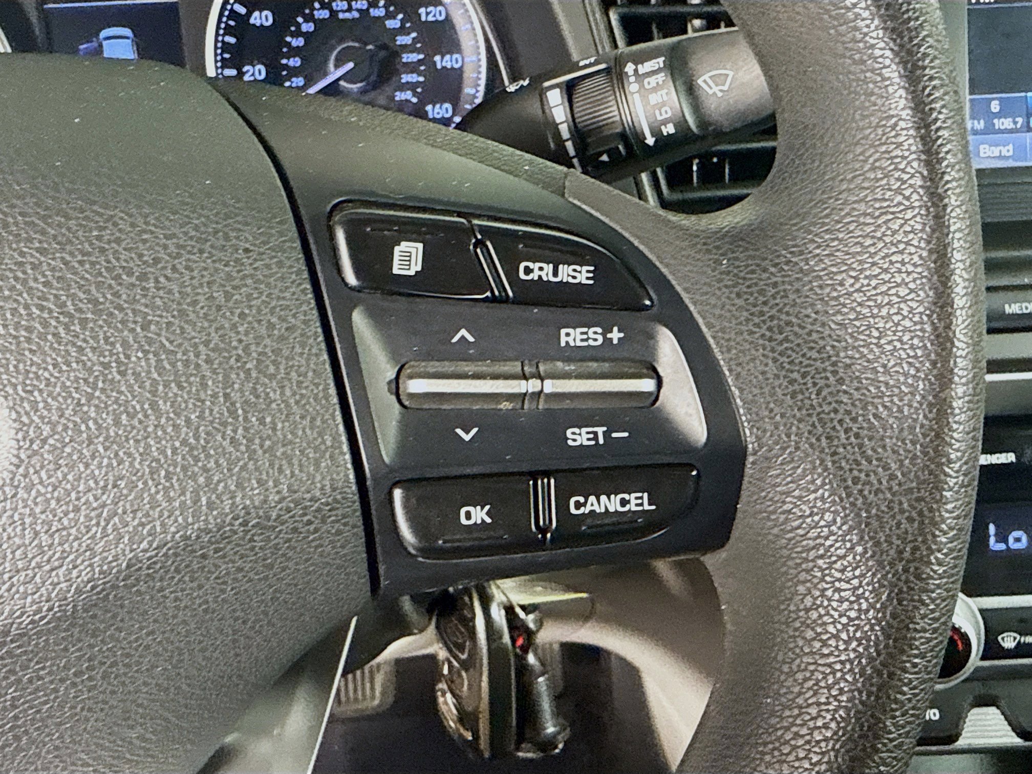 Used 2020 Hyundai Elantra SE w/ Cargo Package (C1) image 15