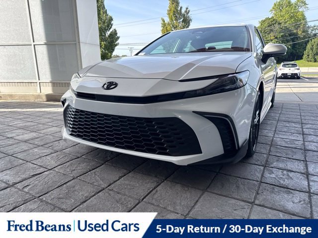 Used 2025 Toyota Camry SE w/ Multimedia Upgrade Package FWD image 20