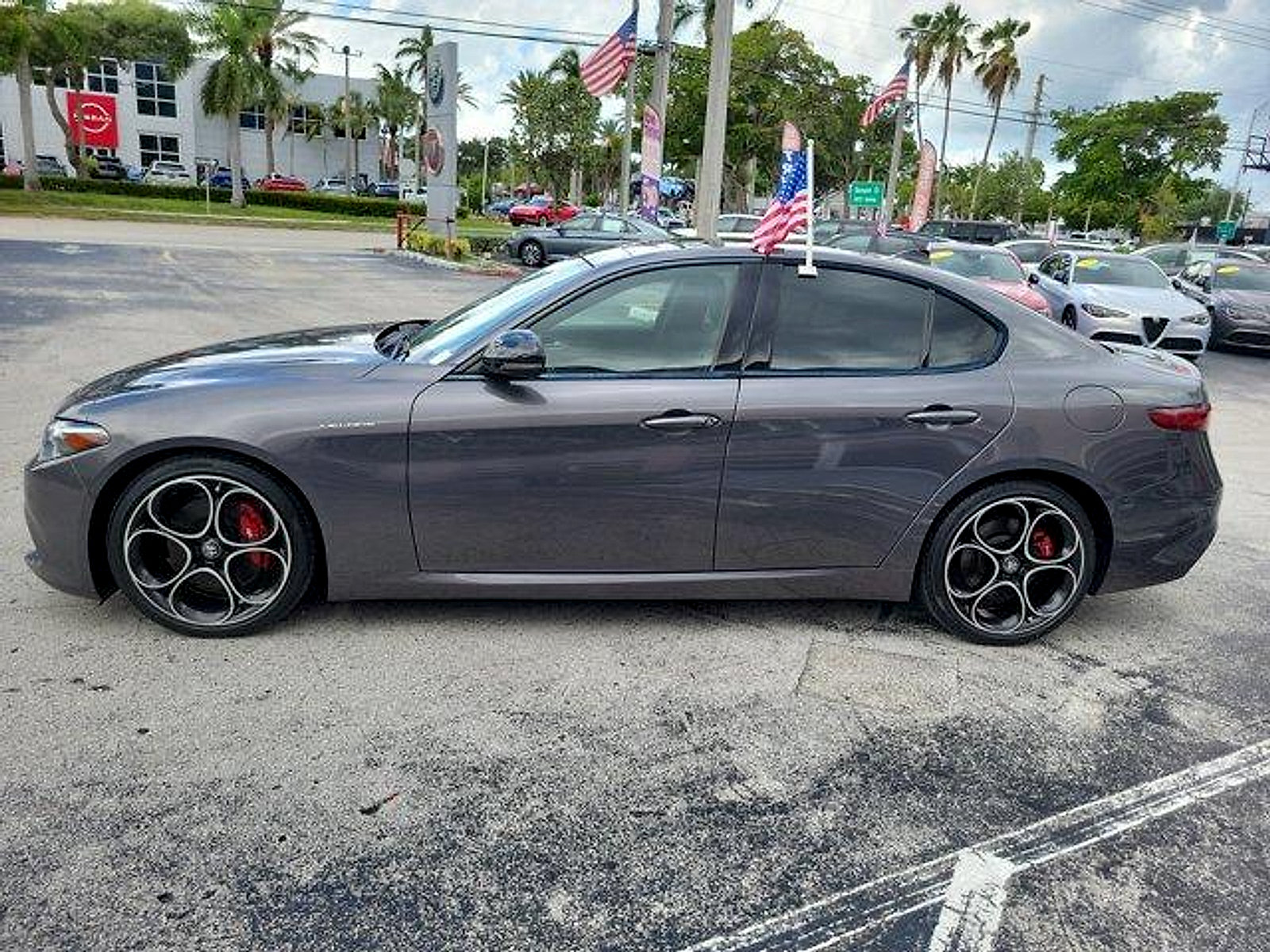 Used 2022 Alfa Romeo Giulia Veloce RWD image 4