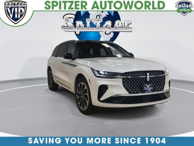 Used 2024 Lincoln Nautilus Reserve image 7