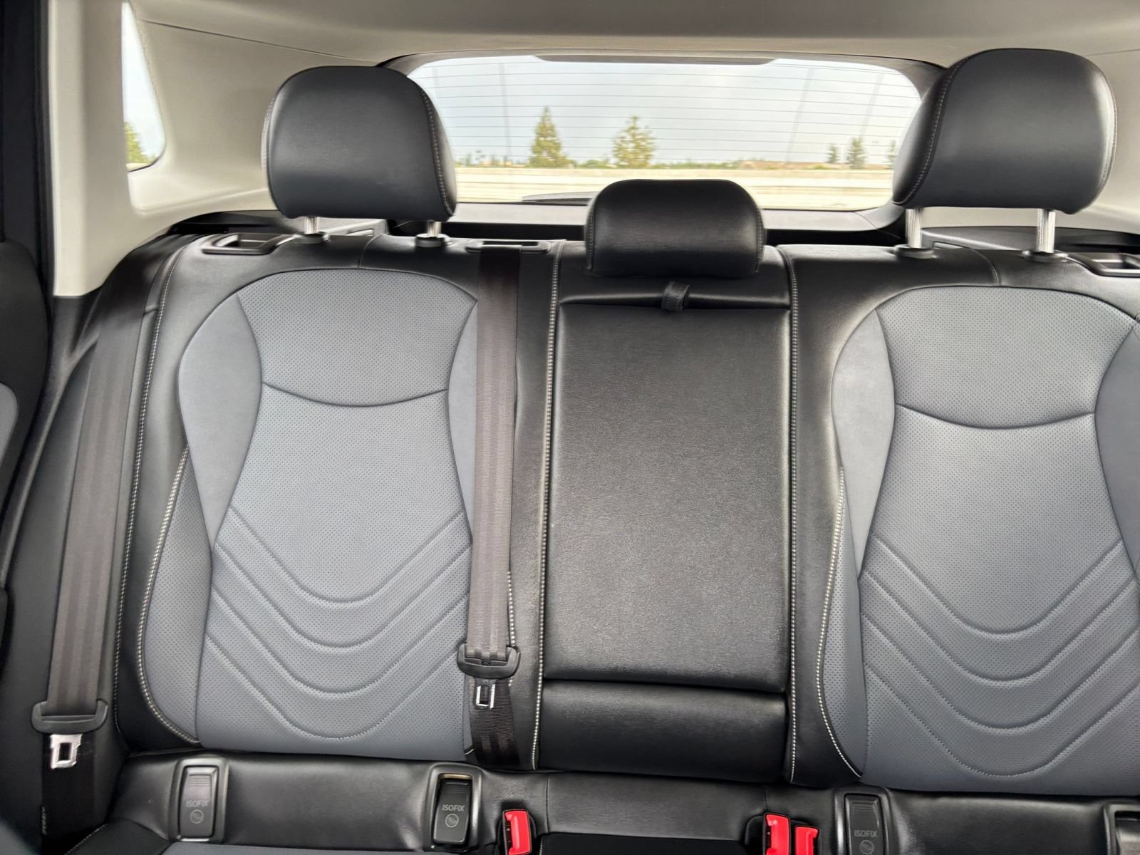 Used 2026 Volkswagen Tiguan SE FWD image 40