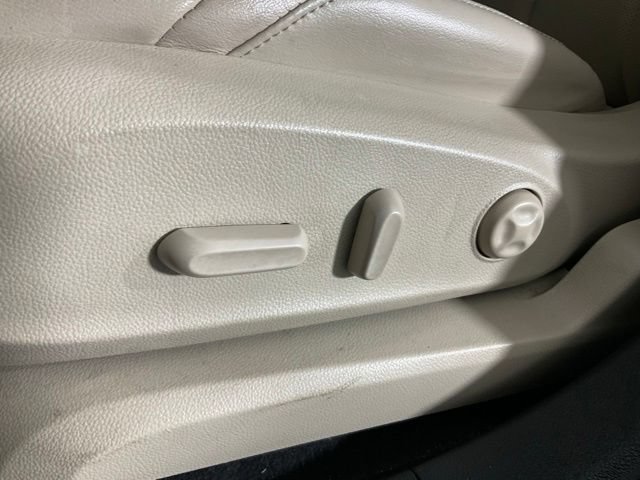 Used 2017 Buick Envision Premium AWD/4WD image 29