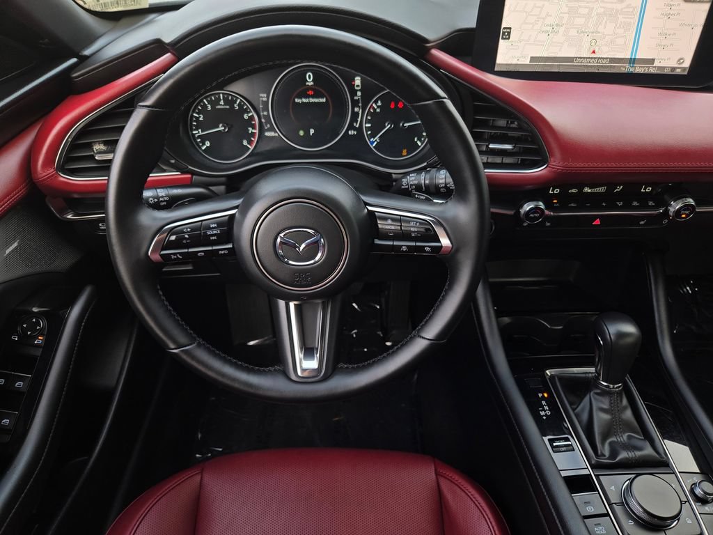 Certified 2025 MAZDA MAZDA3 Hatchback w/Premium Plus Pkg AWD/4WD image 16
