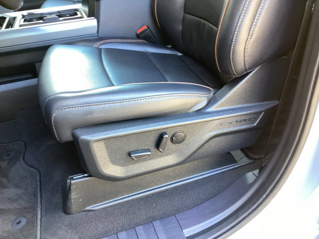 Used 2025 Ford F250 Lariat w/ Black Appearance Package AWD/4WD image 36