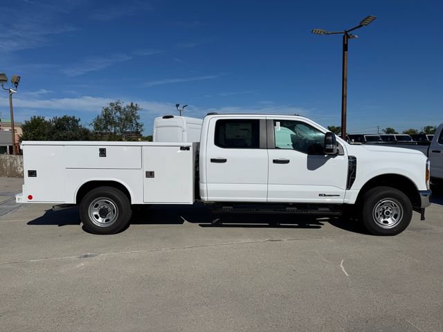 New 2026 Ford F350 XL w/ XL Chrome Package AWD/4WD image 2