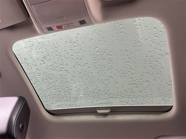 Used 2019 Volkswagen Jetta SEL Premium image 22