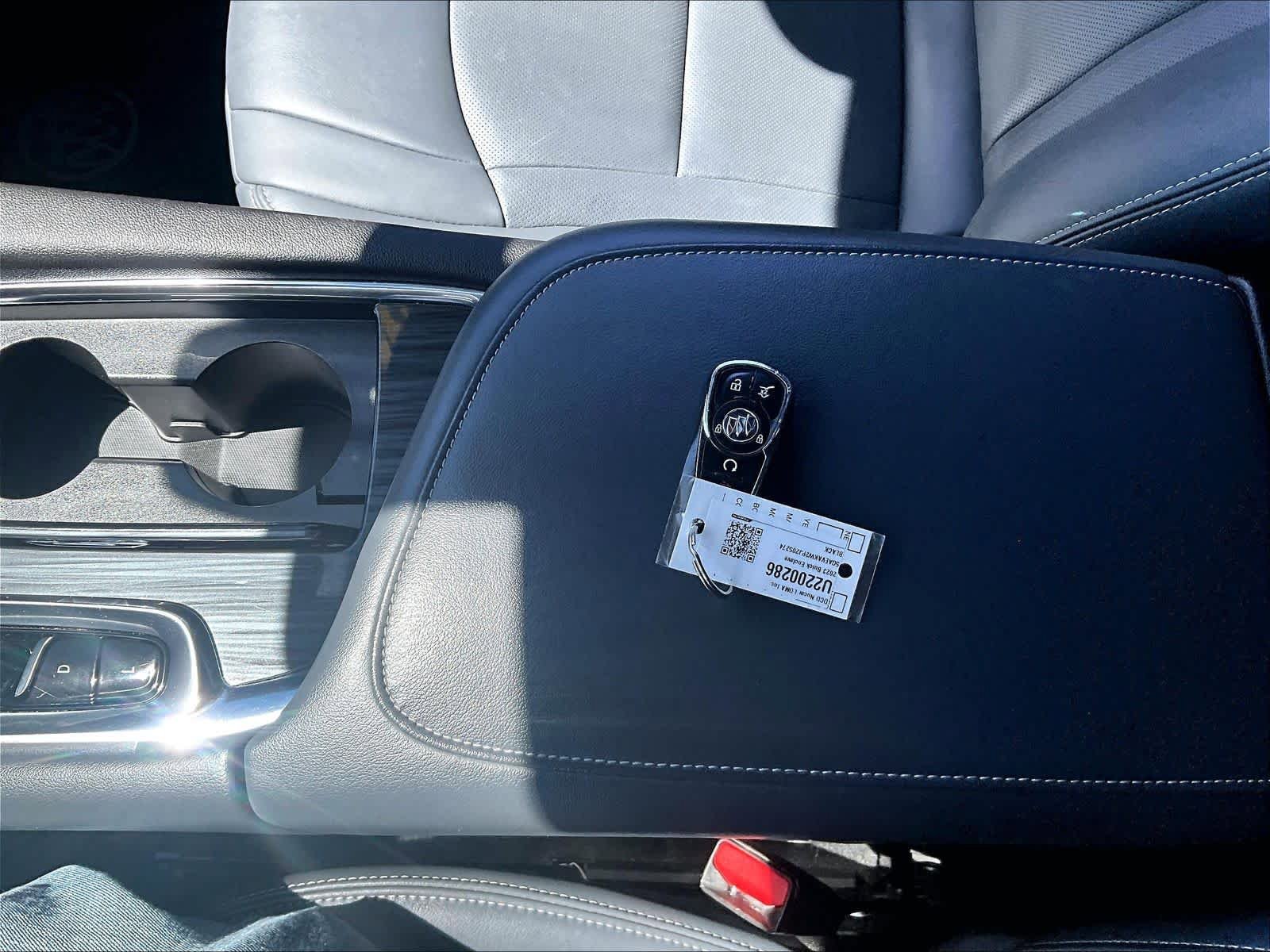 Used 2023 Buick Enclave Essence AWD/4WD image 30