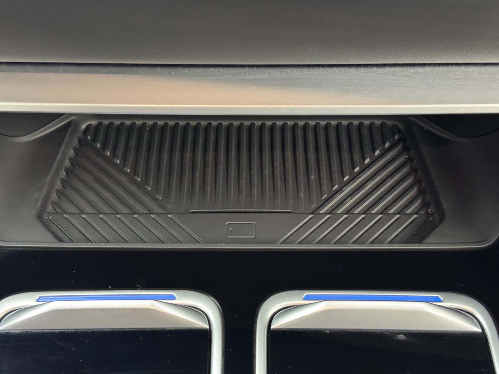 Used 2023 BMW i7 xDrive60 w/ Parking Assistance Package image 33