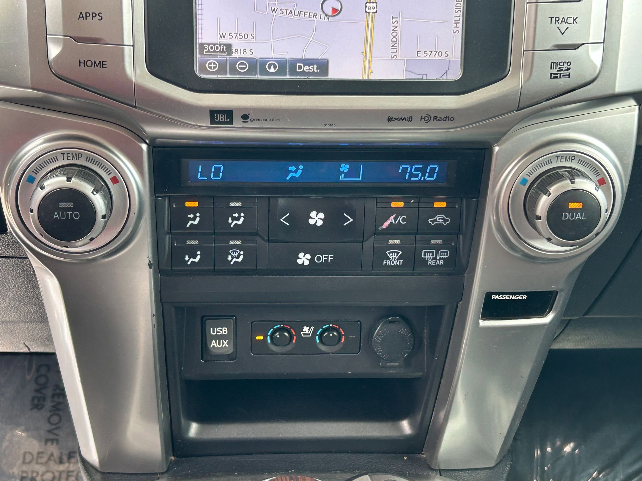 Used 2017 Toyota 4Runner Limited AWD/4WD image 23