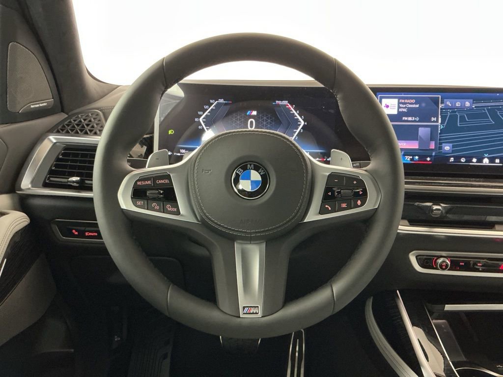 New 2026 BMW X7 xDrive40i w/ M Sport Package AWD/4WD image 16
