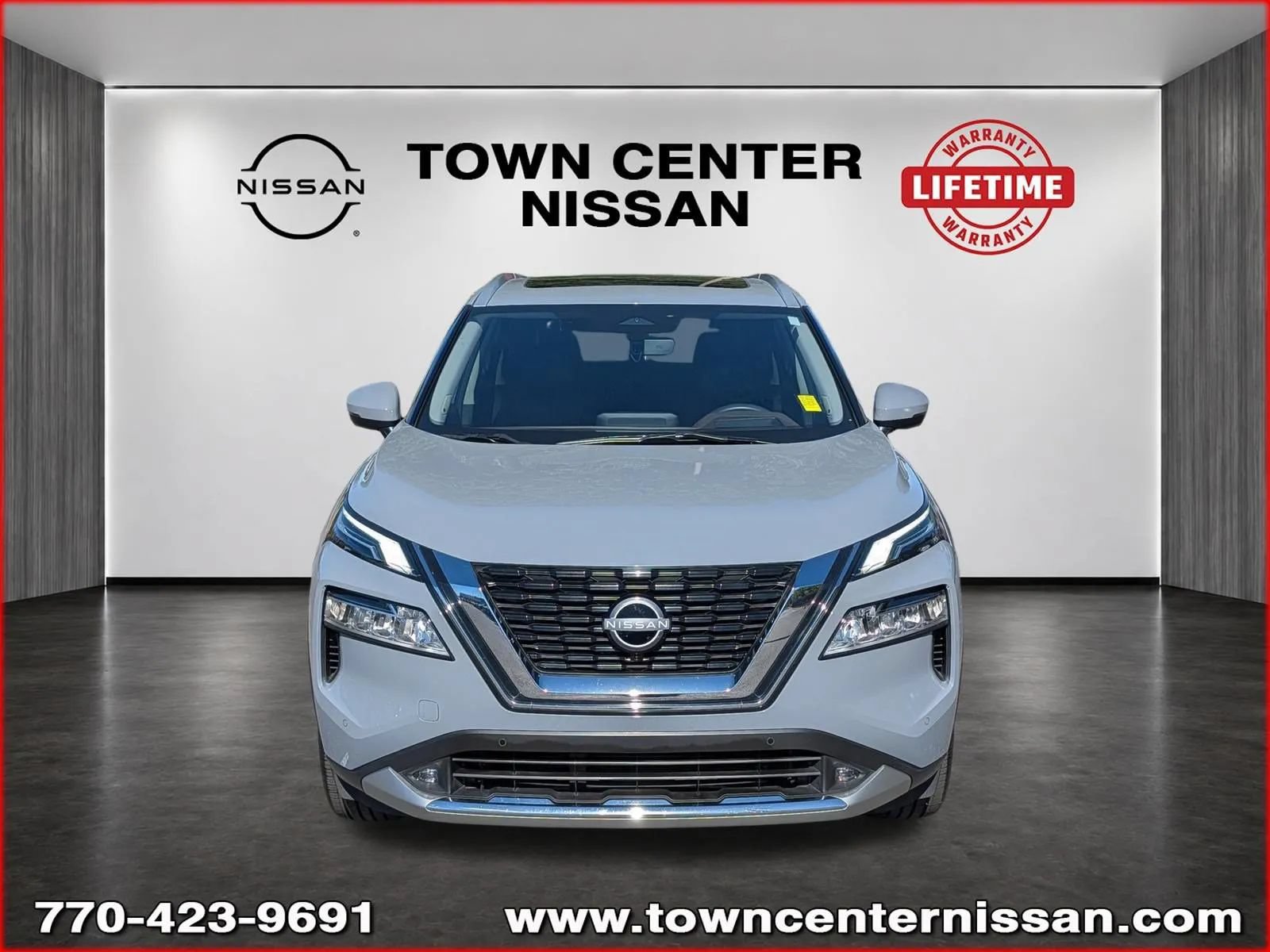 Used 2022 Nissan Rogue Platinum w/ Head-Up Display Package FWD image 2