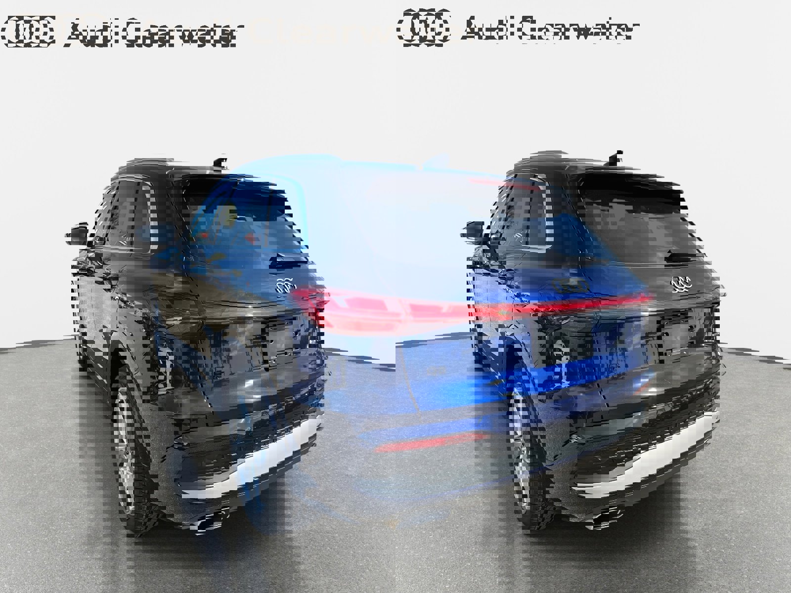 New 2025 Audi Q5 Prestige image 9