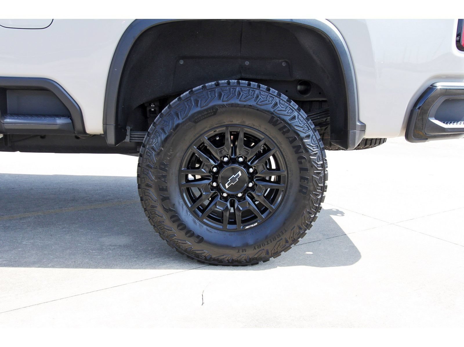 Used 2026 Chevrolet Silverado 2500 ZR2 AWD/4WD image 33