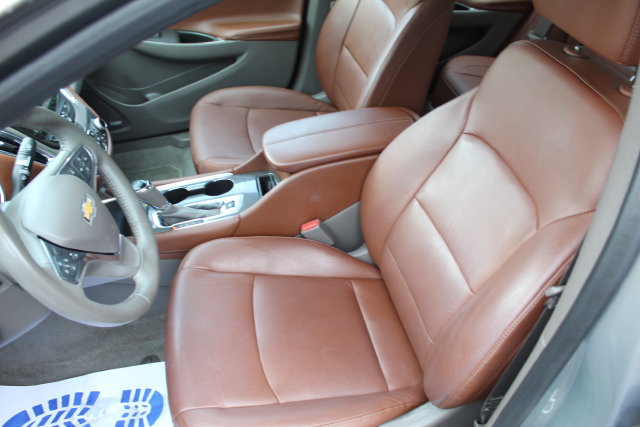 Used 2017 Chevrolet Malibu Hybrid w/ Leather Package FWD image 13