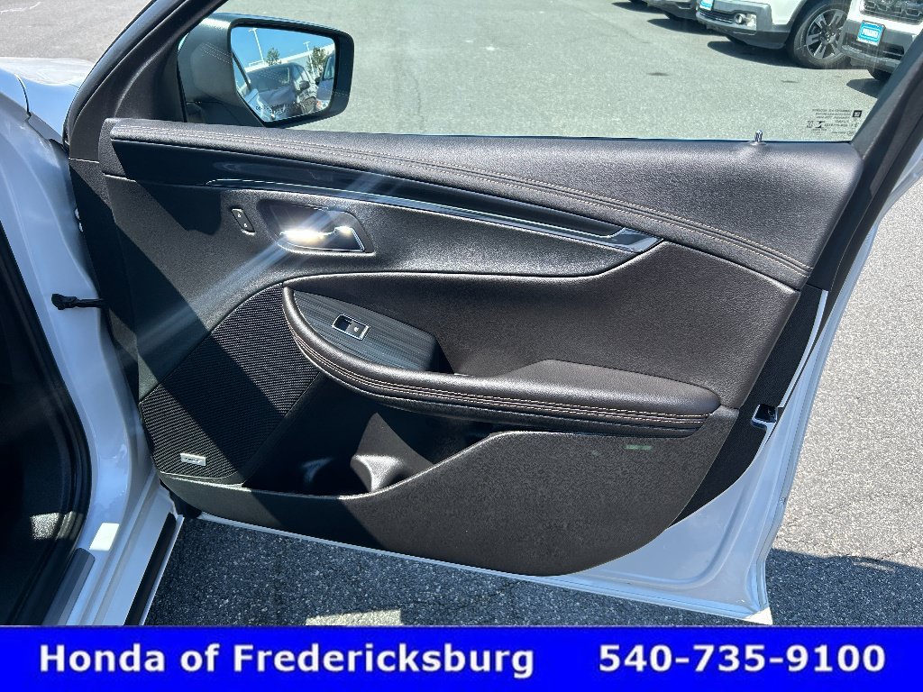 Used 2018 Chevrolet Impala Premier w/ Premier Convenience Package FWD image 14