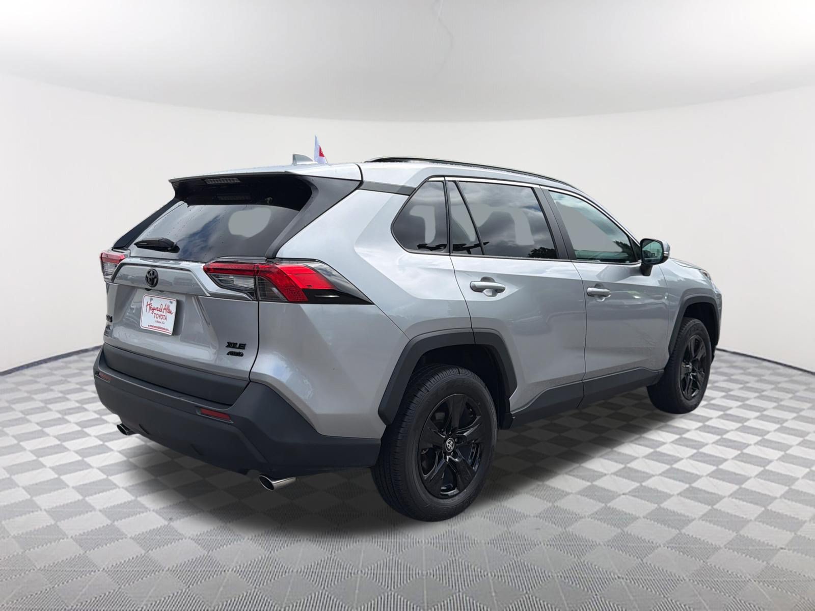 Certified 2024 Toyota RAV4 XLE w/ Weather Package AWD/4WD image 17