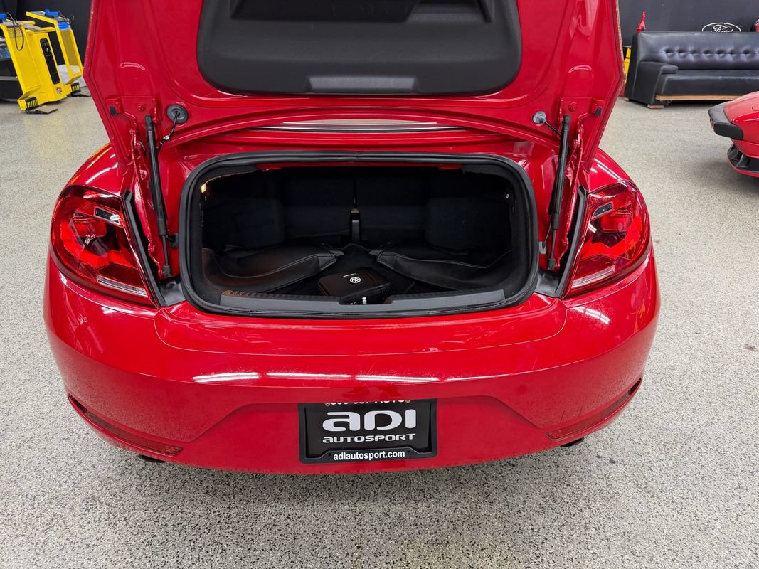 Used 2013 Volkswagen Beetle 2.0T FWD image 14