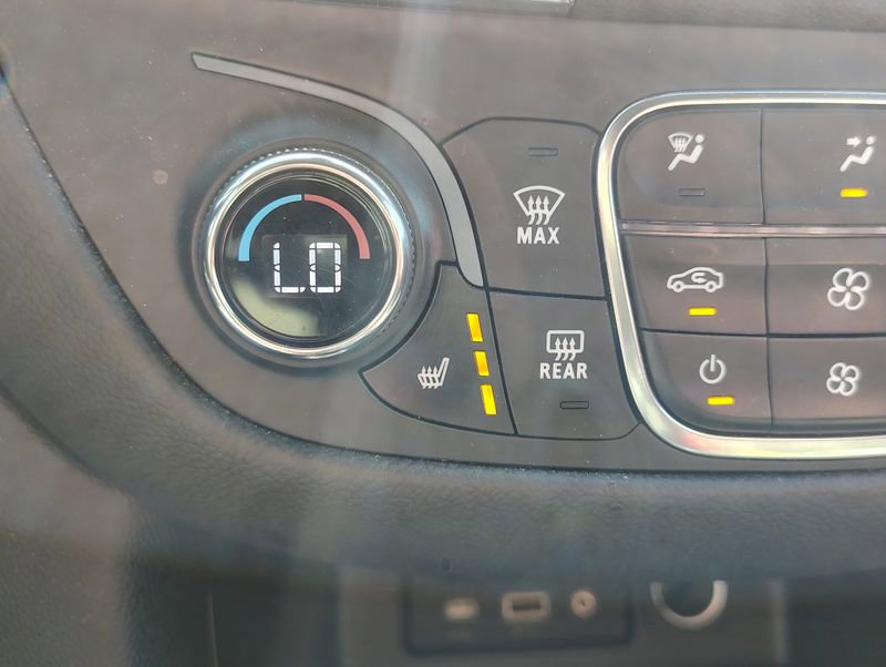 Used 2024 Chevrolet Equinox LT AWD/4WD image 18