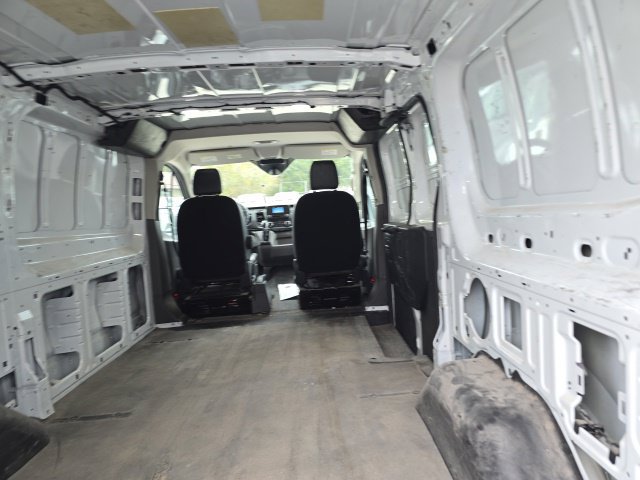 Used 2020 Ford Transit 250 Low Roof RWD image 5