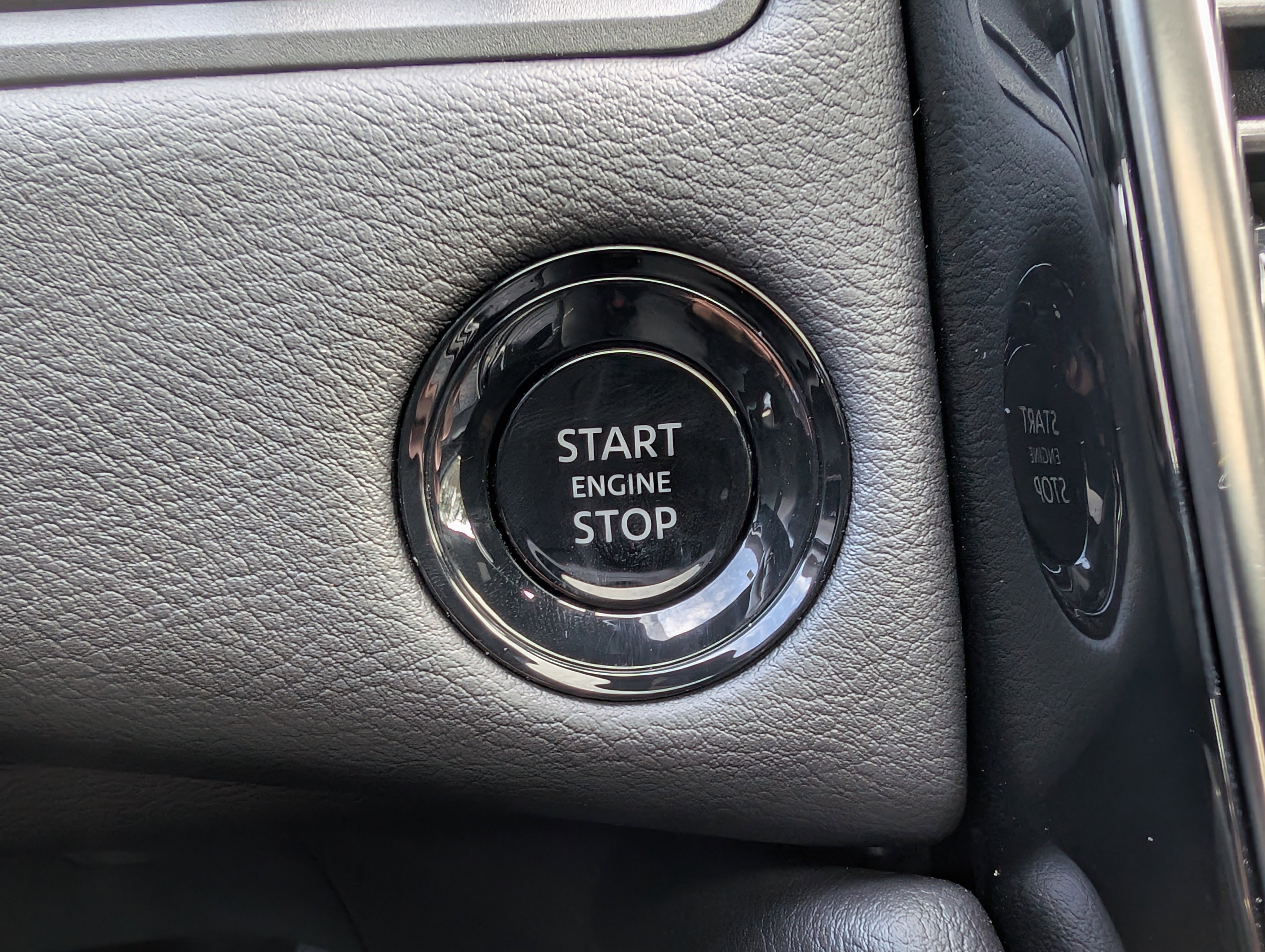 Used 2025 Nissan Armada PRO-4X w/ Pro-4X Premium Package image 35