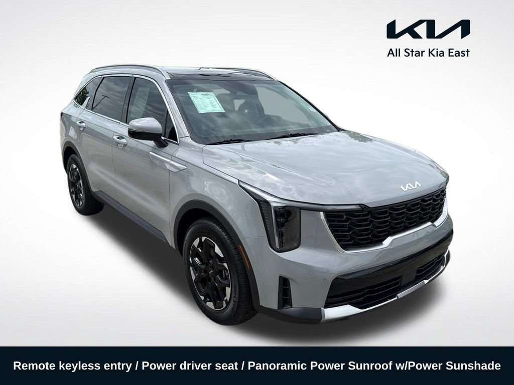 Used 2025 Kia Sorento S w/ Panoramic Sunroof Package