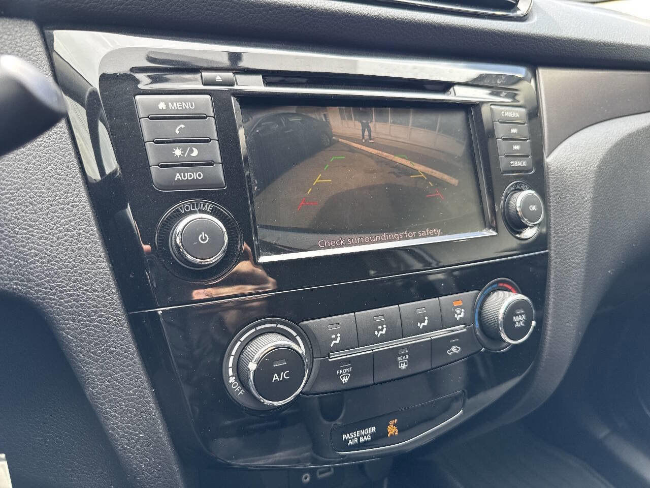 Used 2019 Nissan Rogue Sport S FWD image 32