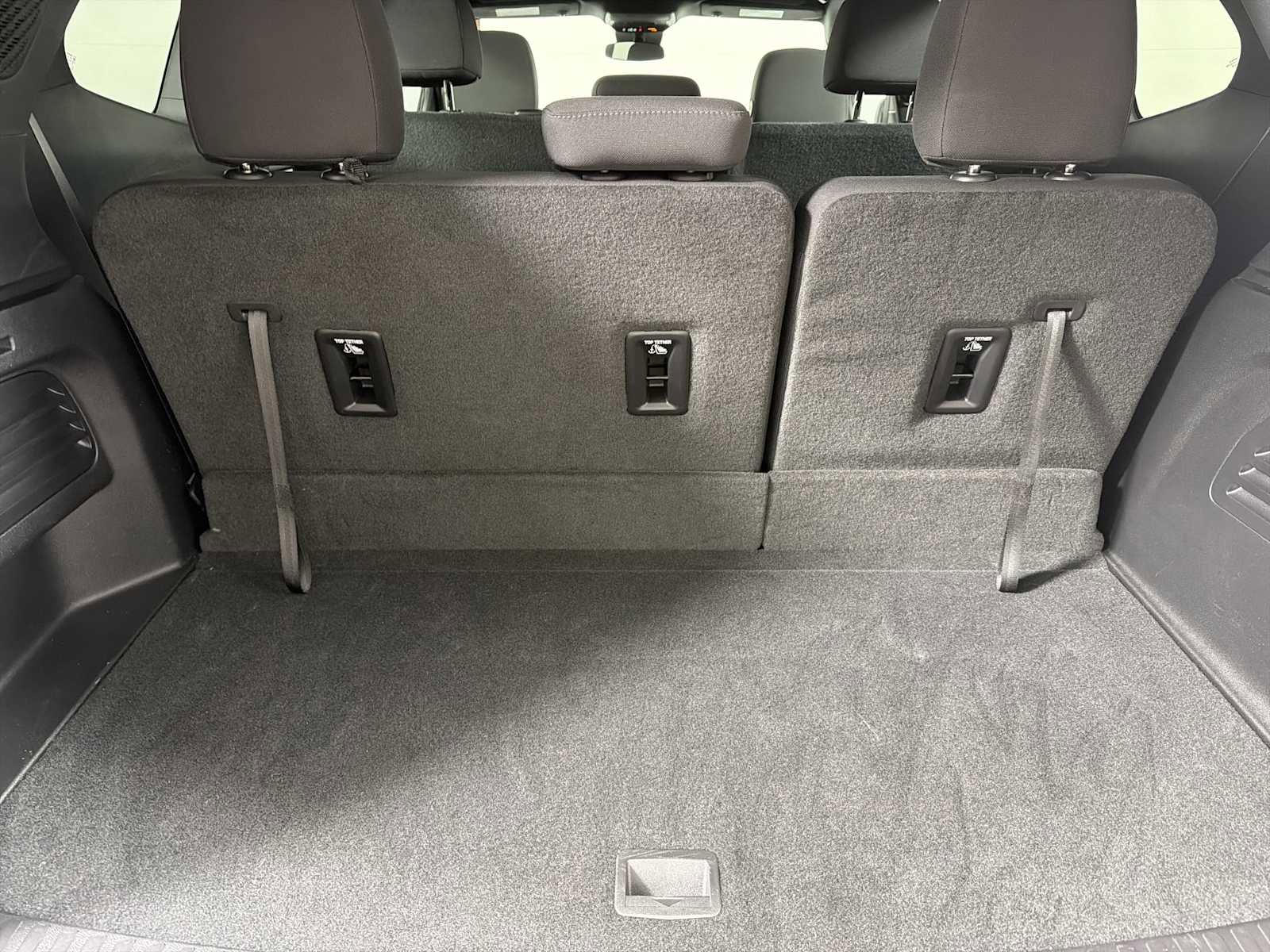 New 2025 GMC Acadia Elevation image 34