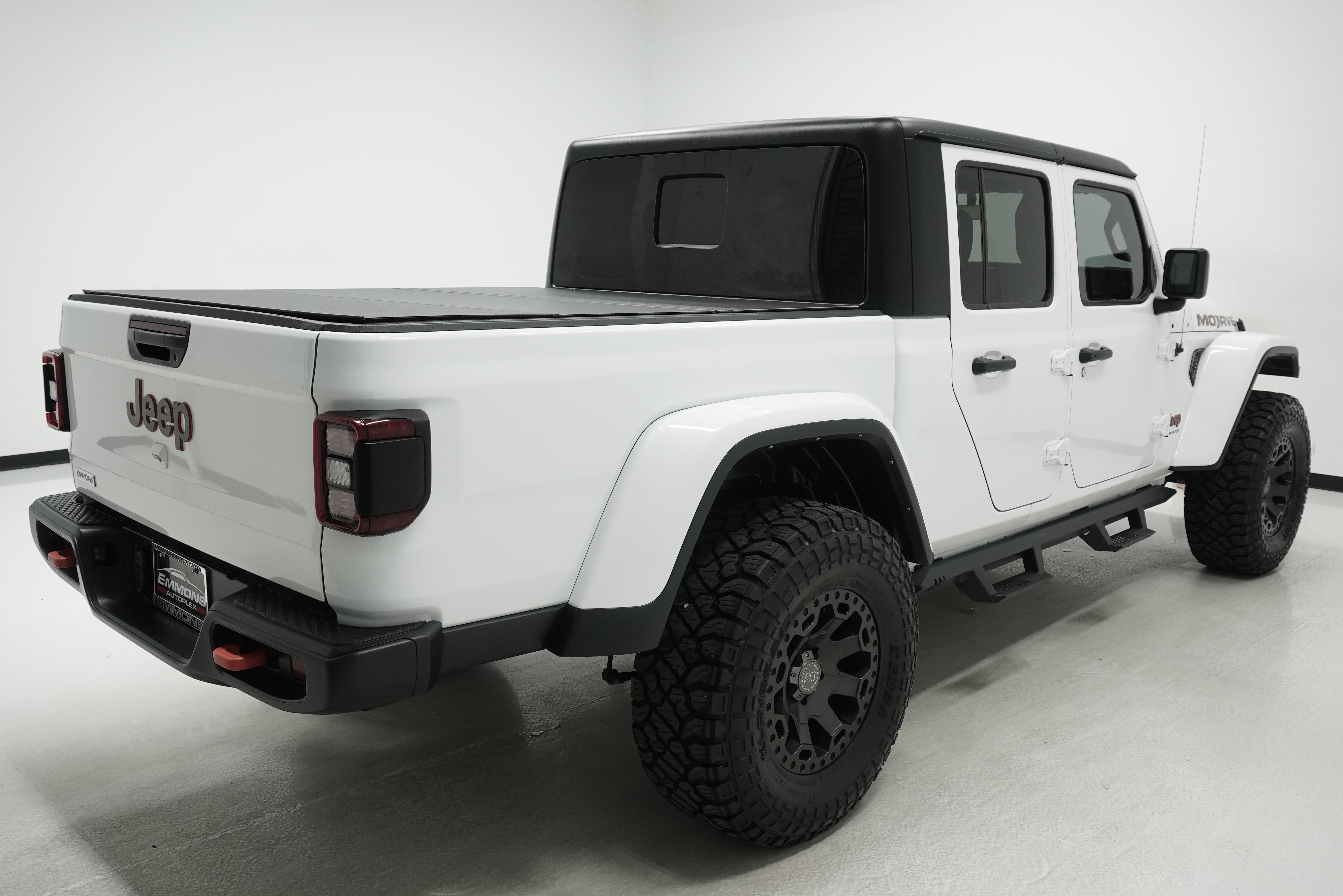Used 2023 Jeep Gladiator Mojave w/ LED Lighting Group AWD/4WD image 4