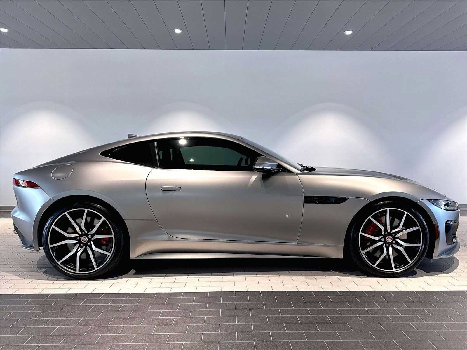 Used 2023 Jaguar F-TYPE R AWD/4WD image 12