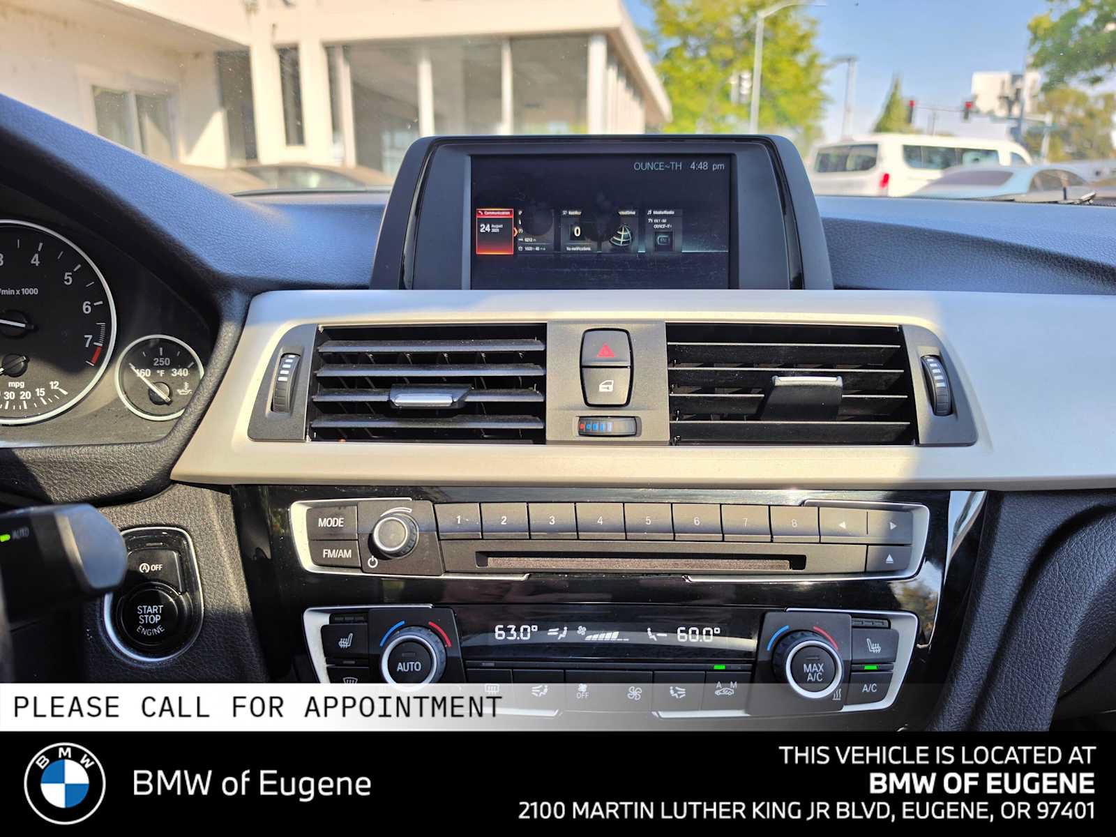 Used 2018 BMW 320i xDrive Sedan w/ Convenience Package AWD/4WD image 30