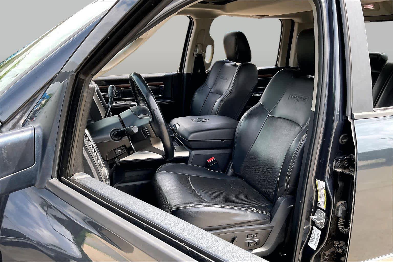 Used 2014 RAM 2500 Laramie w/ Convenience Group AWD/4WD image 7