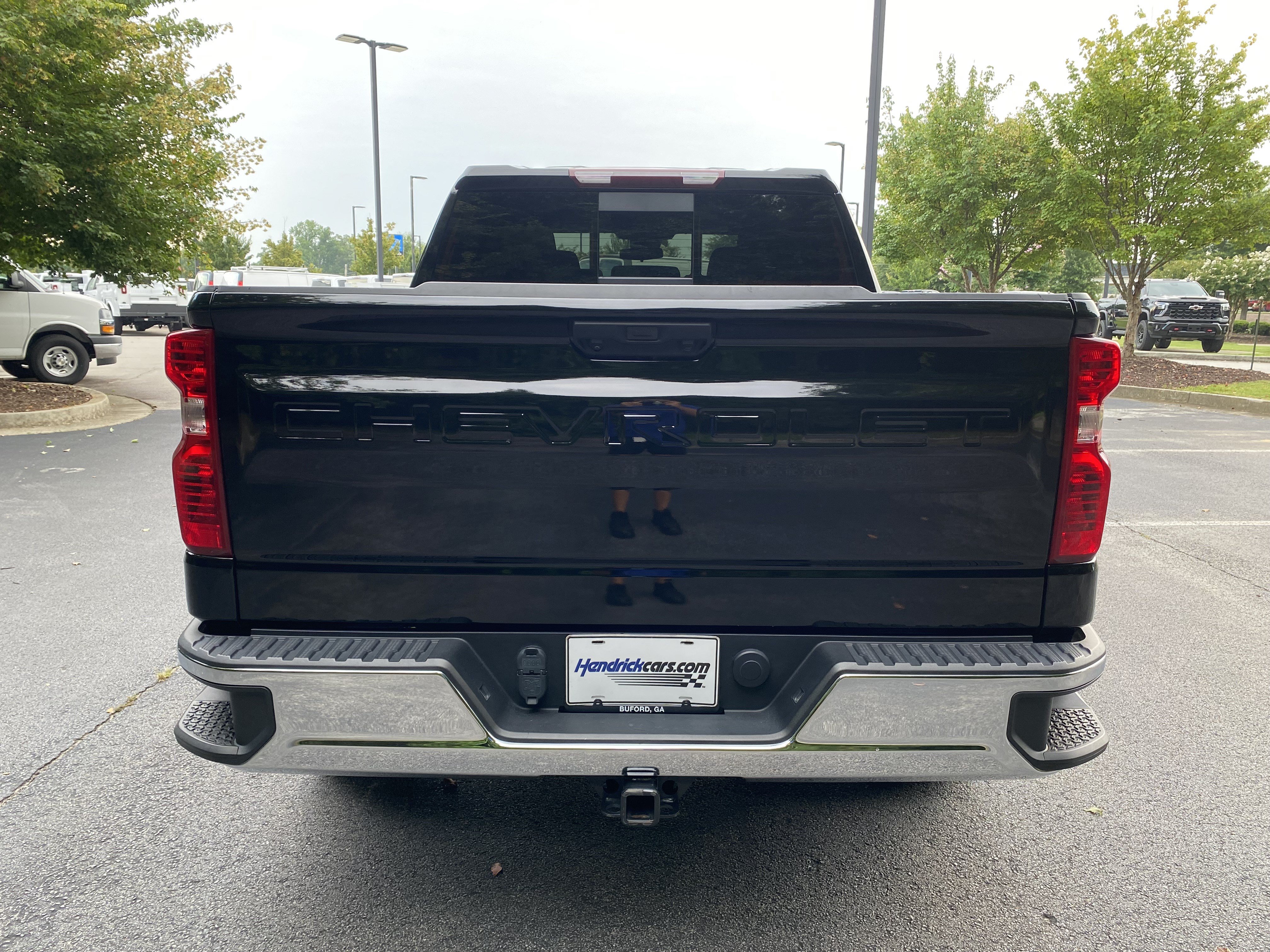 Used 2024 Chevrolet Silverado 1500 LT w/ Convenience Package II RWD image 8