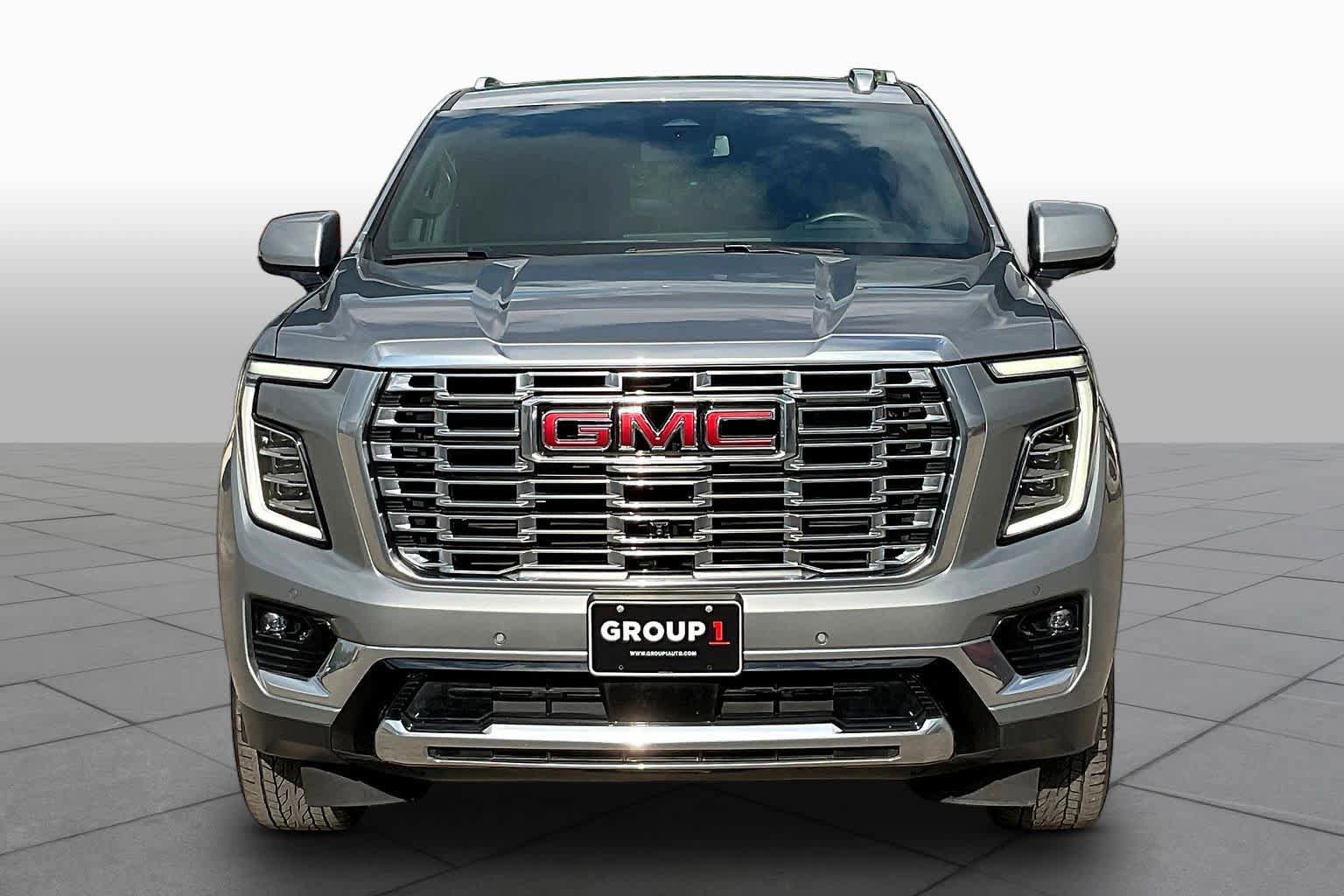 Certified 2025 GMC Yukon Denali AWD/4WD image 4