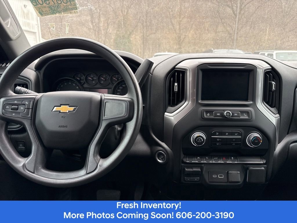 Used 2023 Chevrolet Silverado 1500 Custom image 8