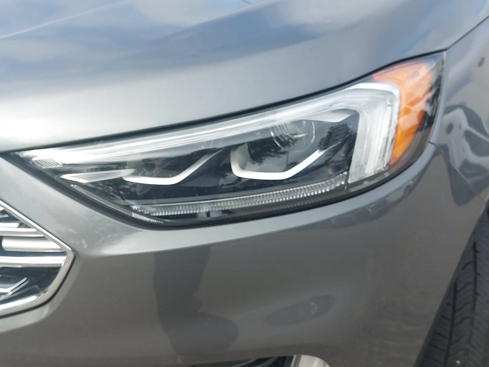 Used 2022 Ford Edge Titanium w/ Equipment Group 301A AWD/4WD image 30