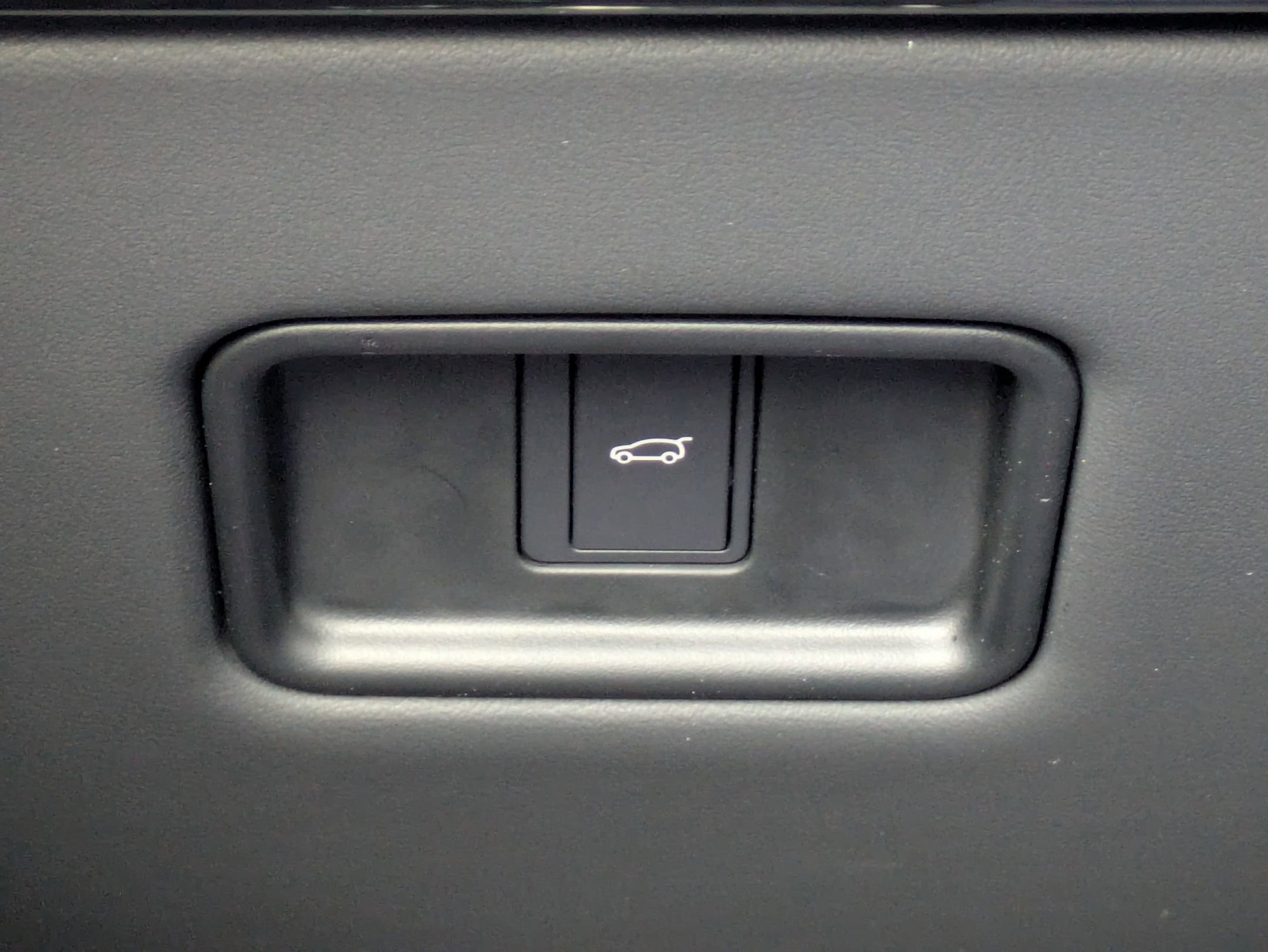 Used 2025 Land Rover Range Rover Sport SE image 18