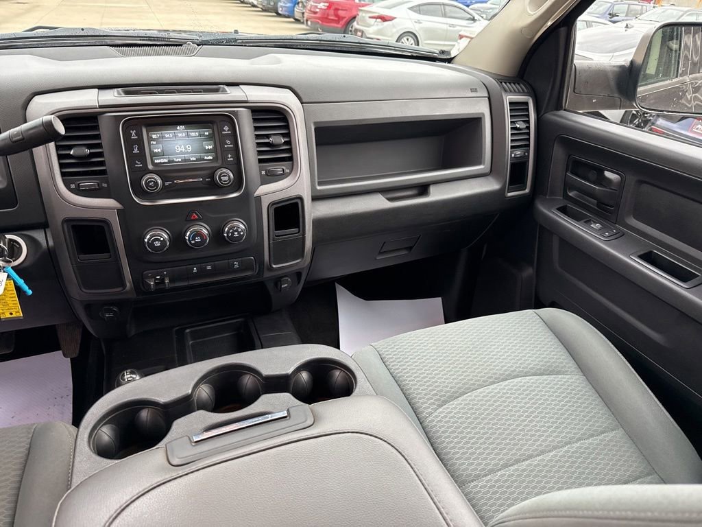 Used 2016 RAM 2500 Tradesman w/ Chrome Appearance Group AWD/4WD image 11